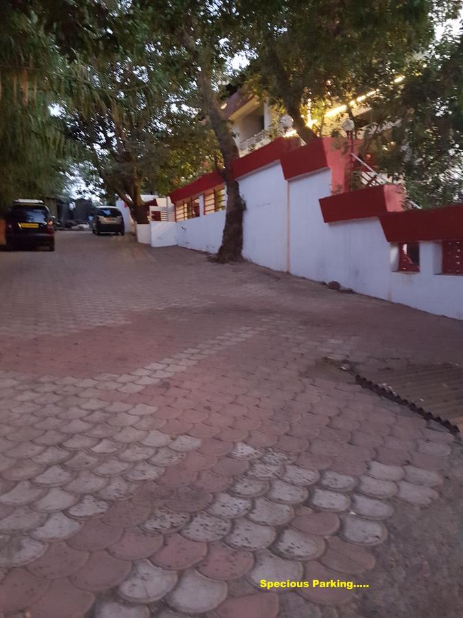 Hotel Stone House Mahābaleshwar Esterno foto