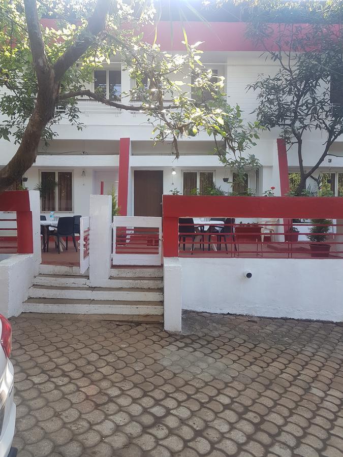 Hotel Stone House Mahābaleshwar Esterno foto